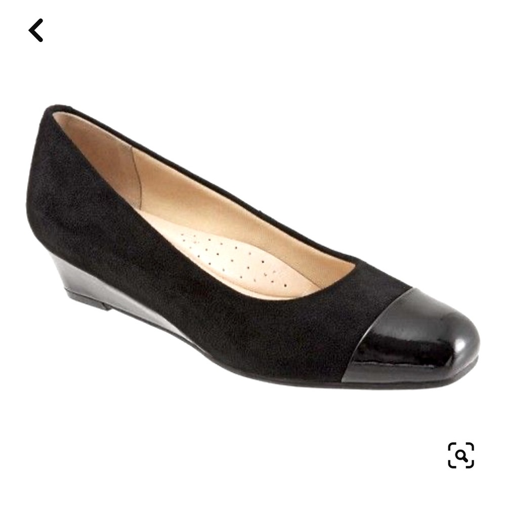 Trotters Langley Wedge Pump Size 10.5 M, Black Suede “Like New” worn 1x